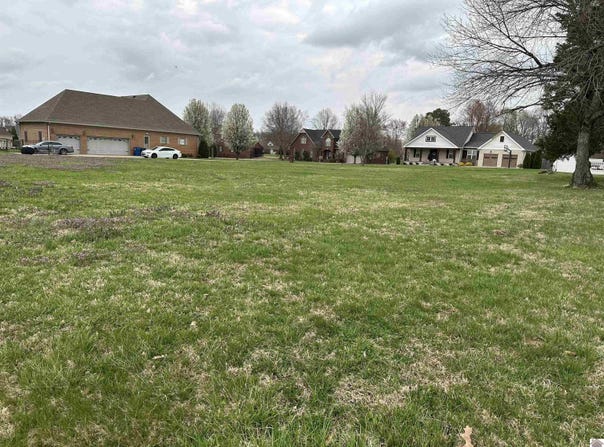 101 Crossfield Drive, Murray, KY 42071