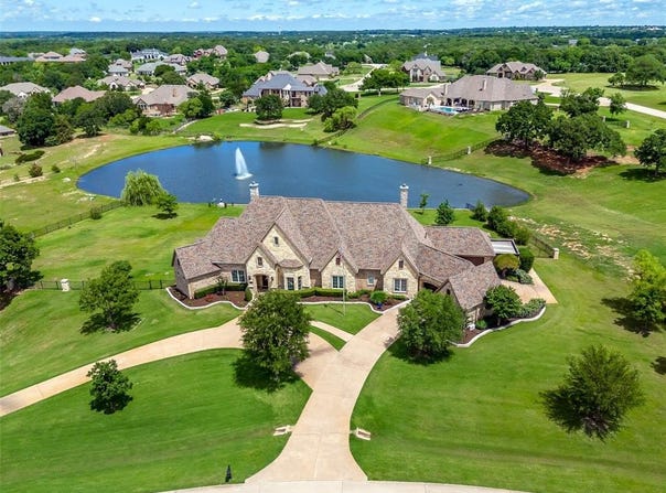2170 Forest Hill Drive, Cross Roads, TX 76227