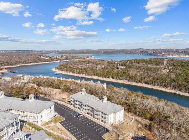 50 Ozark Vista Drive, Kimberling City, MO 65686