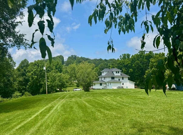 1710 Egypt Ridge, Spencer, WV 25276