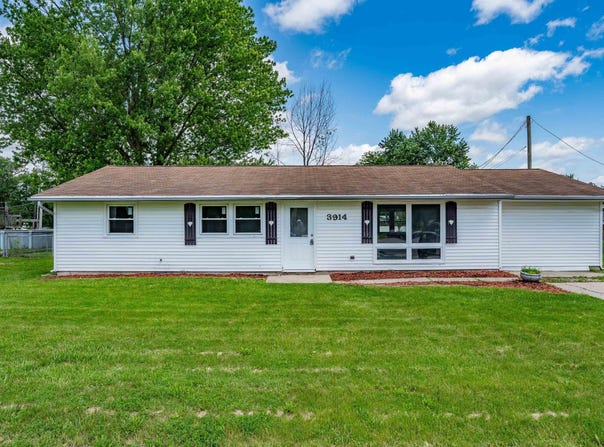 3914 Maplecrest Road, Fort Wayne, IN 46815