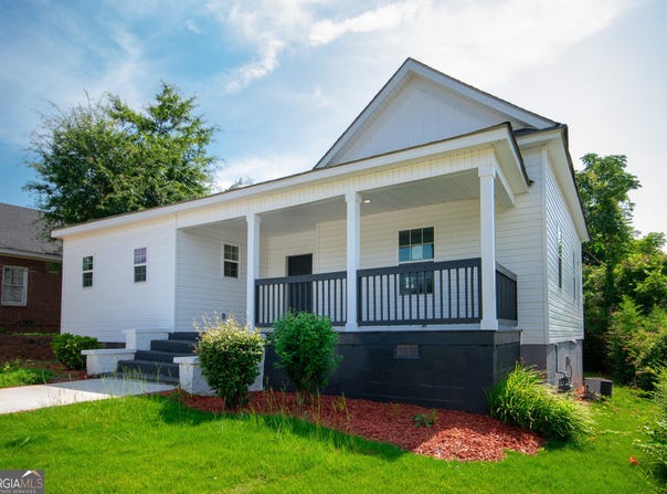 30 Pinson, Newnan, GA 30263