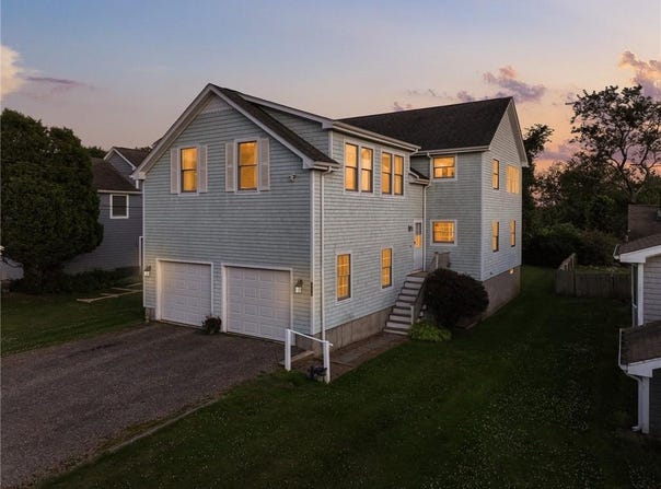 110 HOUSTON Avenue, Narragansett, RI 02882