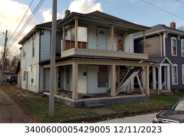 821 W Columbia Street, Springfield, OH 45504