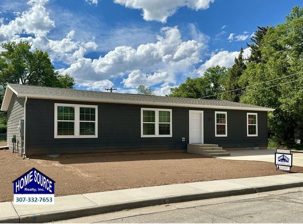255 N 9th, Lander, WY 82520