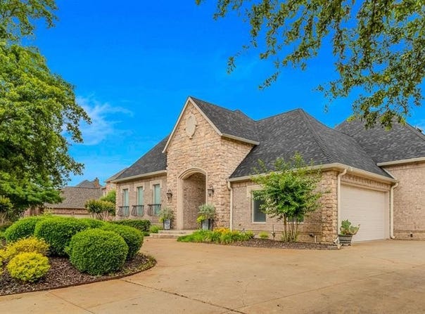 914 Amanda, Mansfield, TX 76063