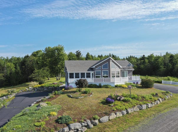 10 Overlook Drive, Stockton Springs, ME 04981