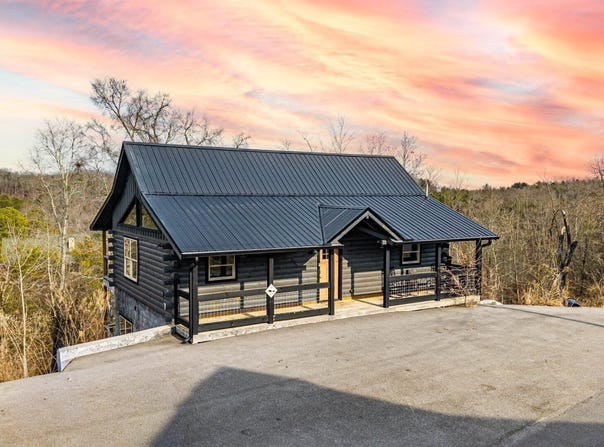 2104 Eagle Feather Drive, Sevierville, TN 37876