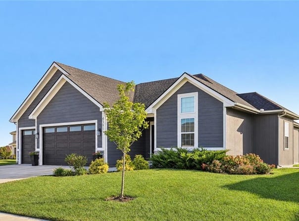 4391 Aspen Drive, Basehor, KS 66007