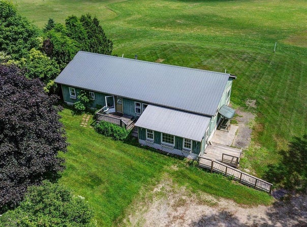 4 Brook Hill Drive, Leeds, ME 04263