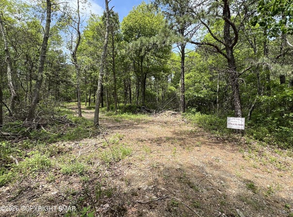 Windy Way 104, Blakeslee, PA 18610