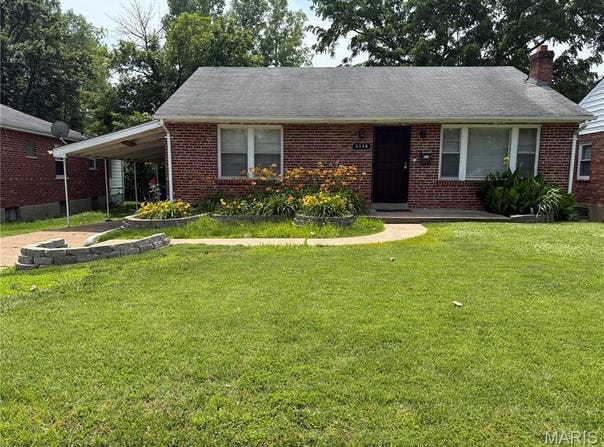8362 Braddock Drive, University City, MO 63132