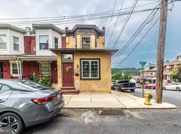 765 OAK ST, COATESVILLE, PA 19320