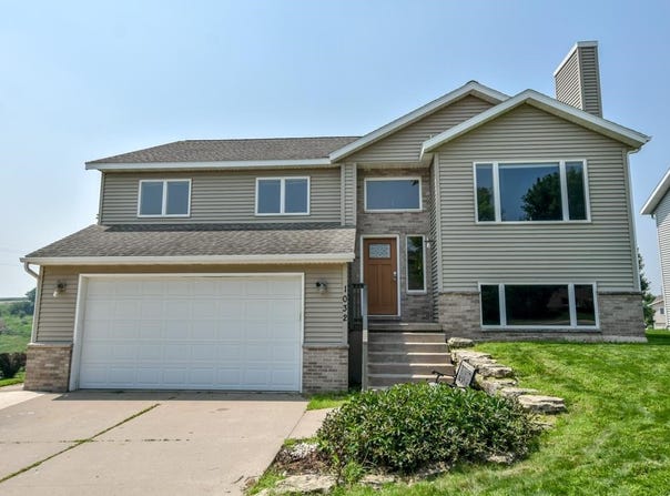 1032 Vista Ridge Drive, Mount Horeb, WI 53572