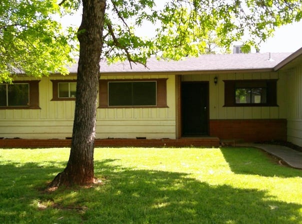 1927 Lindeena Lane, Redding, CA 96002