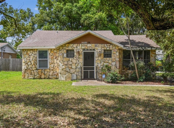1108 W MINNEHAHA AVENUE, CLERMONT, FL 34711