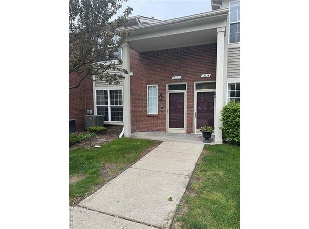 15228 Yale Drive, Clinton Twp, MI 48038