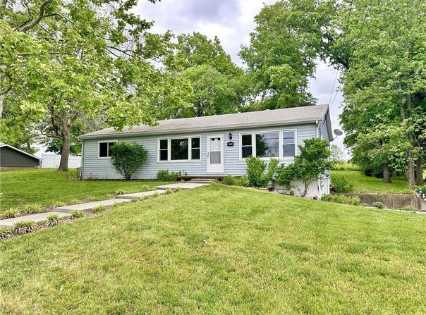 3619 Lake Trenton Drive, Trenton, MO 64683