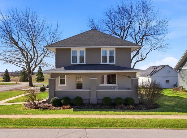 315 E Main, Wayland, IA 52654