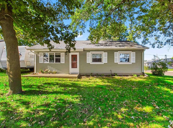 701 BESS Street, Washington, IL 61571