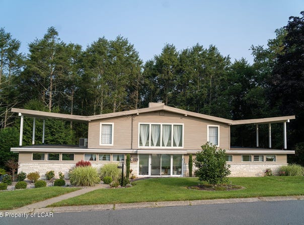 120 Frangorma Drive, Shavertown, PA 18708
