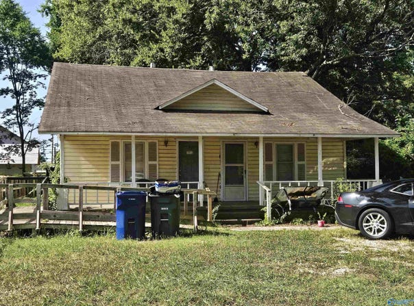 2911 8th Avenue SW, Huntsville, AL 35805