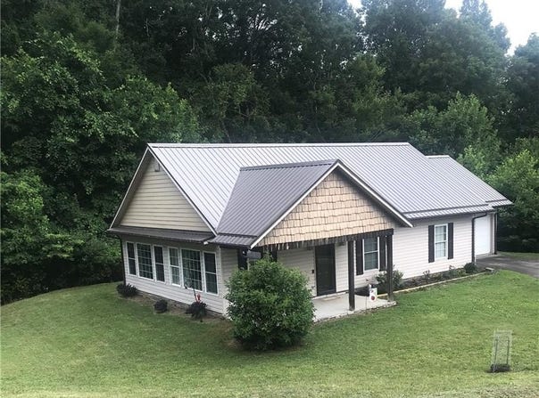 138 Forest Oak Lane, Jefferson, NC 28640
