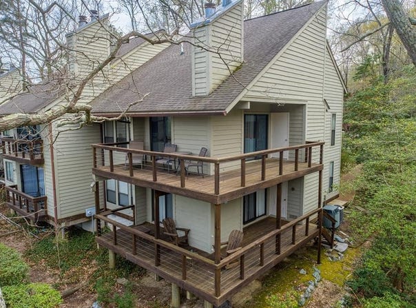 91 Villa Ridge Drive, Hartfield, VA 23071
