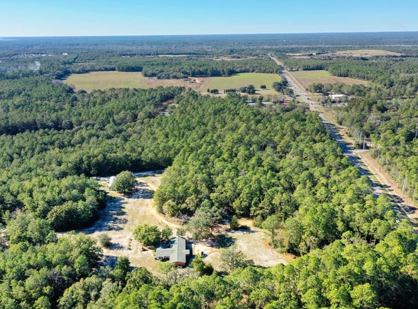 95 Brannon Drive, Freeport, FL 32439