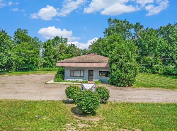 4821 Lansing Avenue, Jackson, MI 49201