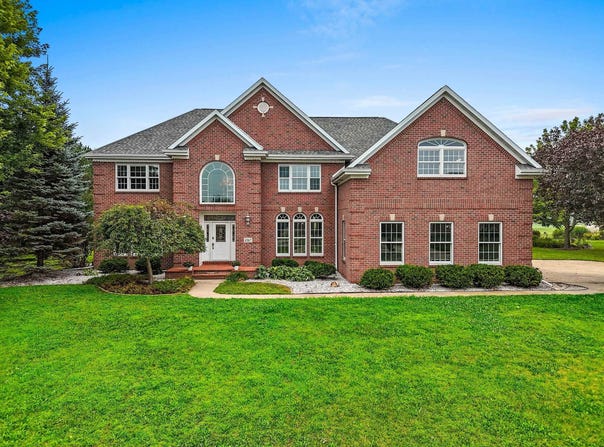 4367 WINDEMER Lane, HOBART, WI 54155