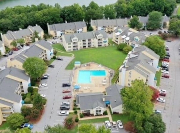 811 Northlake Dr, Anderson, SC 29625