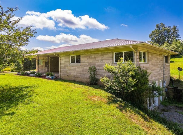 329 W Maple Street, Caneyville, KY 42721