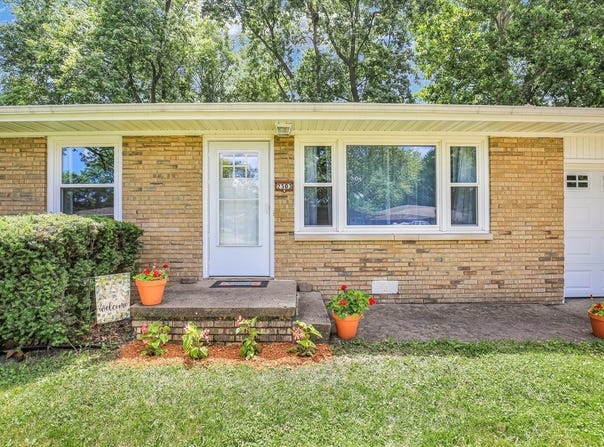 2303 Roland Drive, Champaign, IL 61821