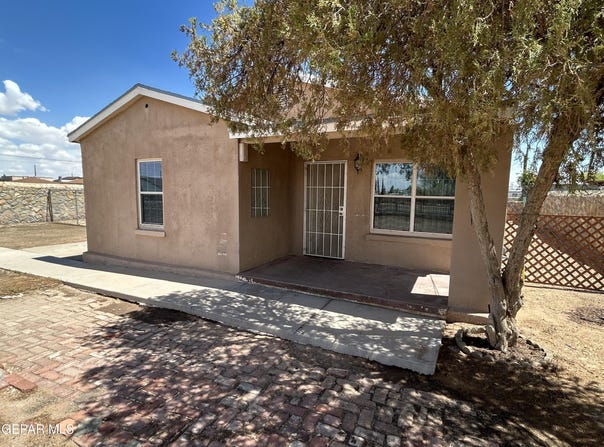 4734 Titanic Avenue, El Paso, TX 79904
