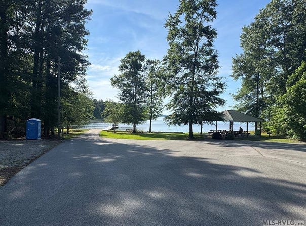 Lot 135 Edgewater Dr., Roanoke Rapids, NC 27870