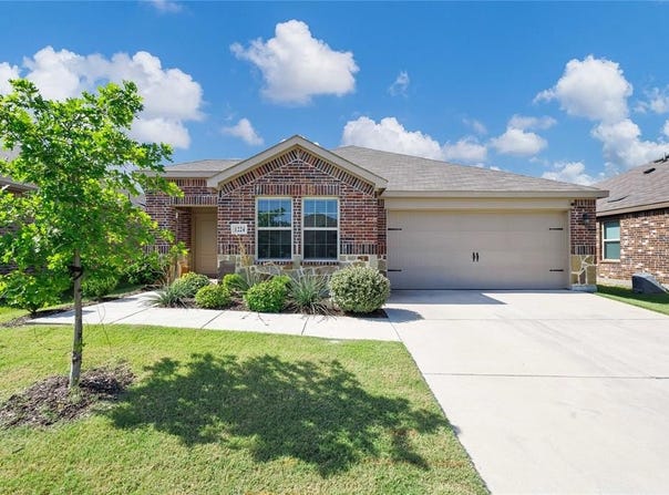 1224 Briar Hill Drive, Denton, TX 76207