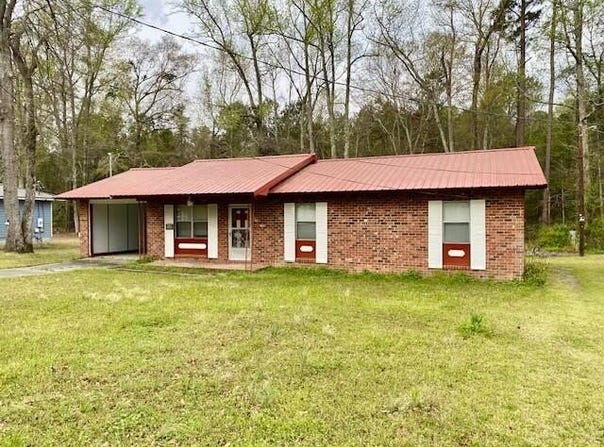 1806 South Charleston Avenue, Fairfax, SC 29827
