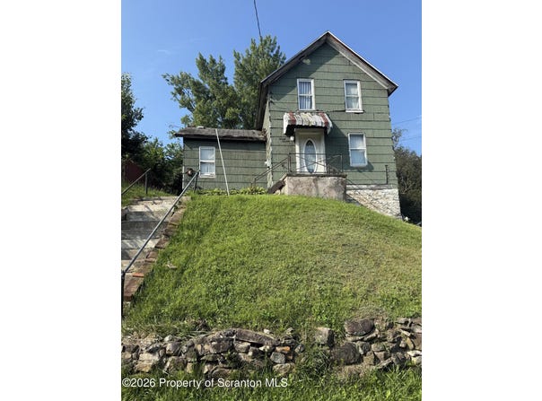 2013 Jackson Street, Scranton, PA 18504