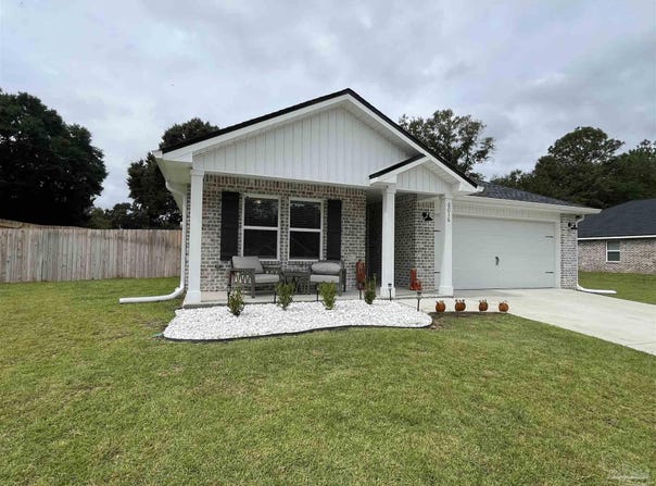 6016 Oak Hollow Ln, Crestview, FL 32539