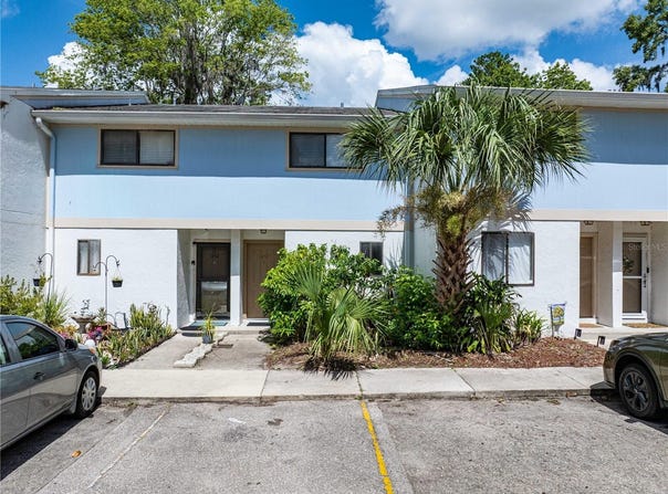 1452 SW 25TH PLACE, GAINESVILLE, FL 32608