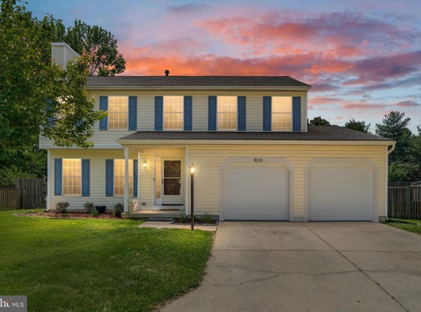 806 VACATION Drive, ODENTON, MD 21113