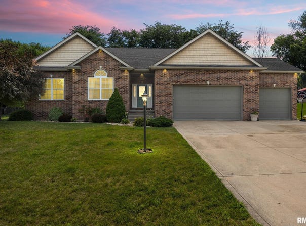 310 WESTMINSTER Road, Germantown Hills, IL 61548