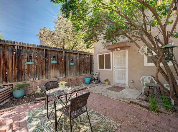 1658 Calle De Oriente Norte, Santa Fe, NM 87507