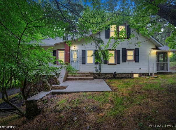 118 Roth Lane, Canadensis, PA 18325