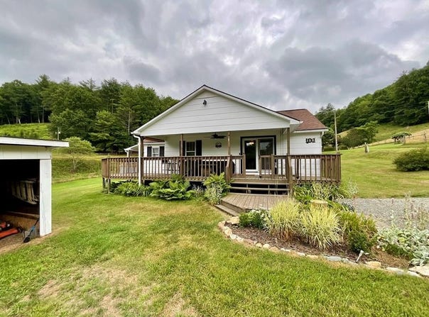 159 Locust Lane, Independence, VA 24348