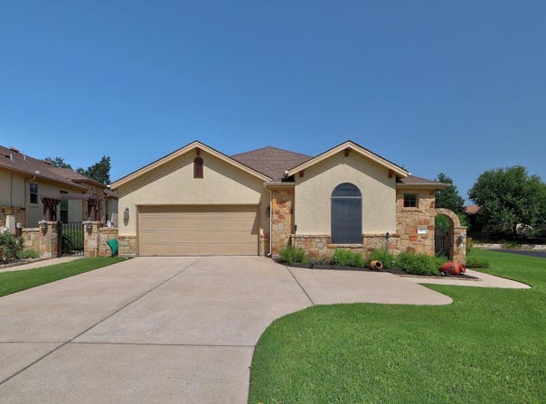 102 Rivulet LN, Austin, TX 78738