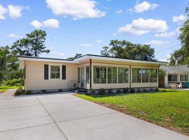 409 14th Ave. S, North Myrtle Beach, SC 29582
