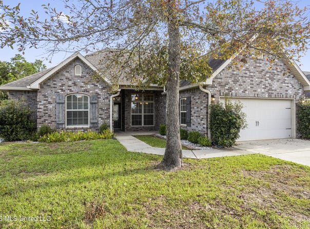 58 Tantallon Drive, Ocean Springs, MS 39564