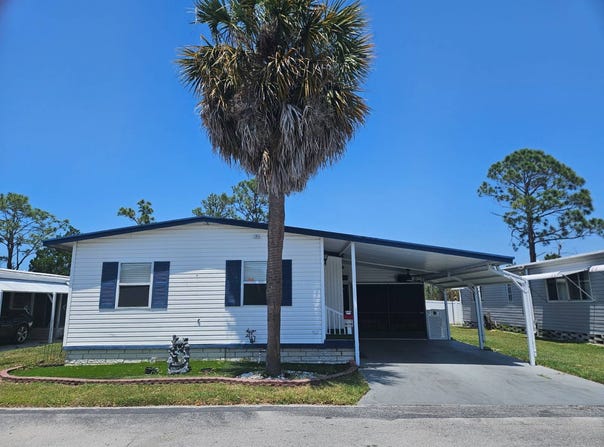 7903 Medusa Dr, Hudson, FL 34667